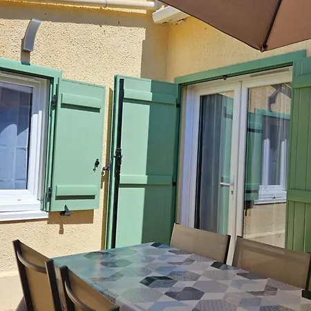 Lägenhet T2 Mezzanine, 6 Couchages, Bord De Plage, Parking Prive, Proche Commerces Et Aqualand - Fr-1-81-47