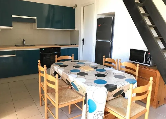 T2 Mezzanine, 6 Couchages, Bord De Plage, Parking Prive, Proche Commerces Et Aqualand - Fr-1-81-47 *